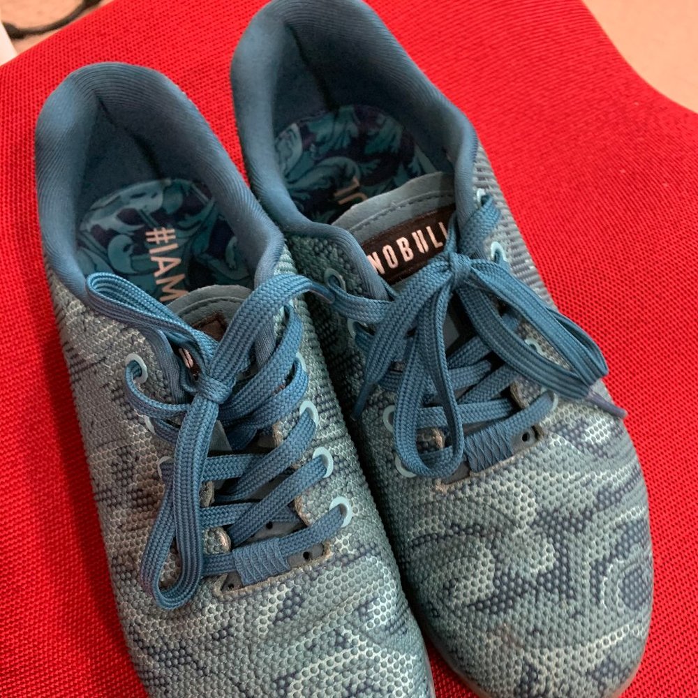Nobull workout shoes size 9.5